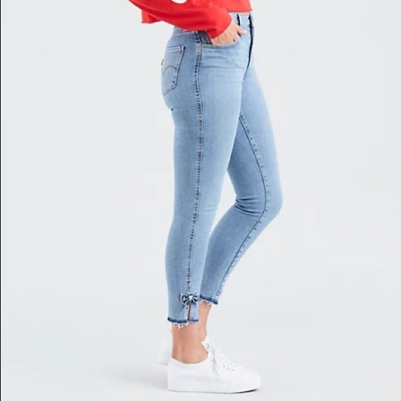 Levi’s Sweet Nothings Wedgie Jeans - Picture 4 of 11